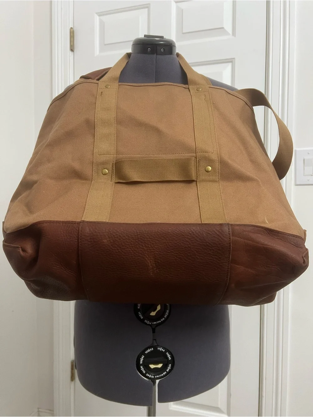 DULUTH TRADING CO Tan Canvas & Brown Leather Travel Tote